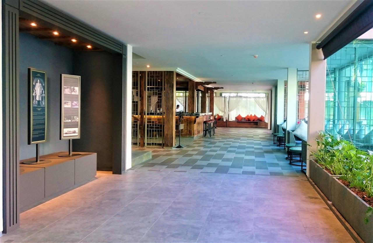 Fusion Suites Phuket Patong Exterior foto The interior of the hotel