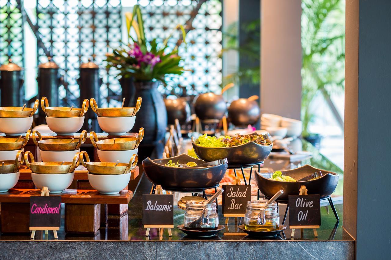 Fusion Suites Phuket Patong Exterior foto A salad bar
